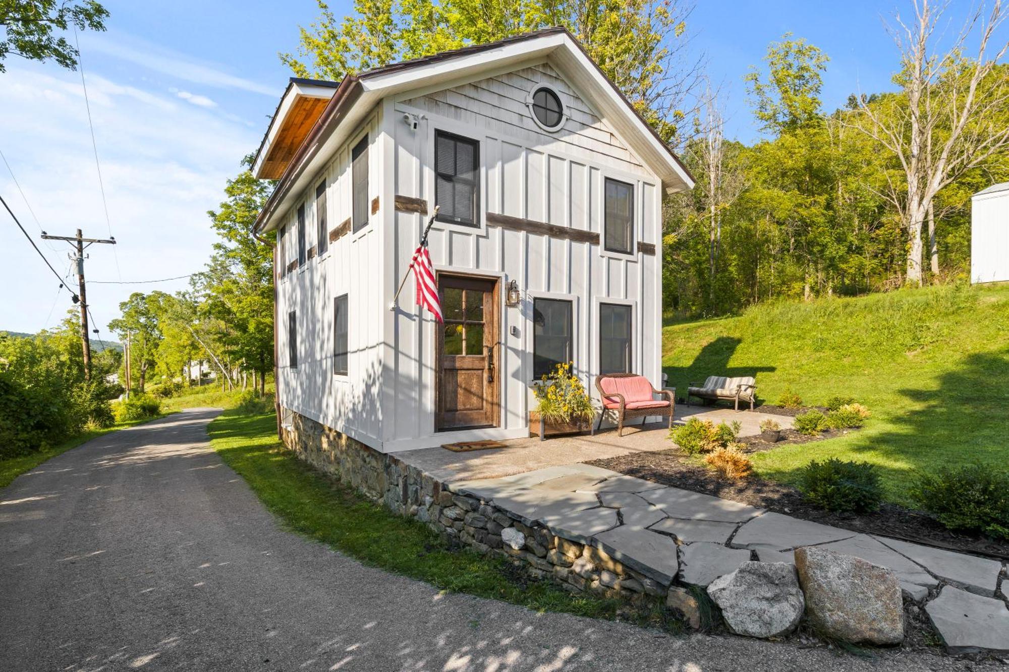 Cozy Two Bedroom On Canandaigua * Rushville